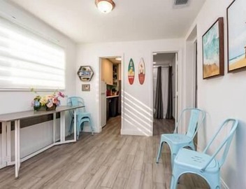 Cool Mini-Studio. 3mi to Airport. 11mi to Beach 2