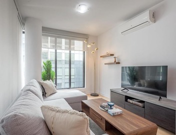 Corner 2BR Old Port - Free Indoor Parking 2