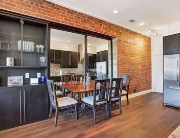 Corner View Broughton Penthouse with FREE Reserved Parking 3