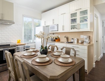 Coronado Crown Villa 2- Last Chance for July | Walk to Beaches, Dining & Everyth 2