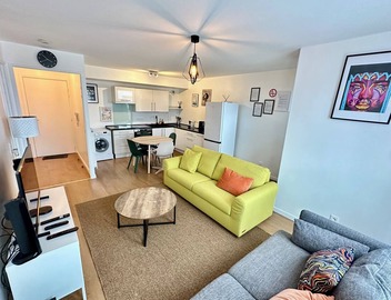 Cosy 2-room apartment with parking near Hôtel de Ville station Courneuve 5
