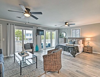 Couple’s Retreat w/Balcony in Surfside Beach! 5