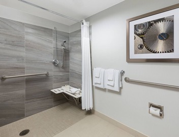 Courtyard by Marriott Austin Downtown/Convention Center 4