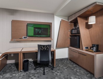 Courtyard by Marriott Boston Littleton 3