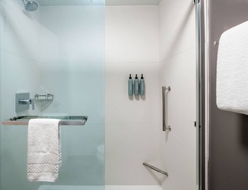 Courtyard by Marriott Ballantyne 3