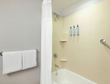 Courtyard by Marriott Boston-South Boston 5