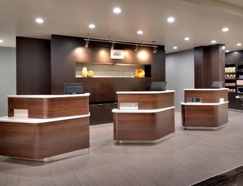 Courtyard by Marriott Charlotte Airport LoSo 3