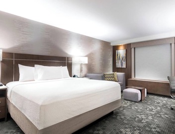 Courtyard by Marriott Edgewater NYC Area 4