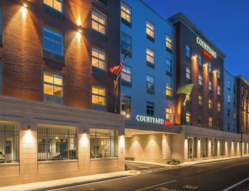 Courtyard by Marriott Edgewater NYC Area 5
