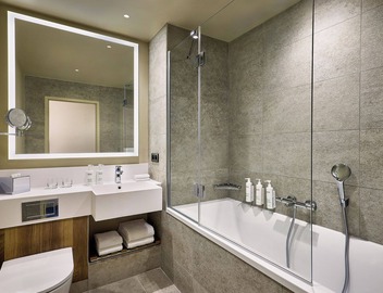 Courtyard By Marriott Lyon Eurexpo Stadium 4