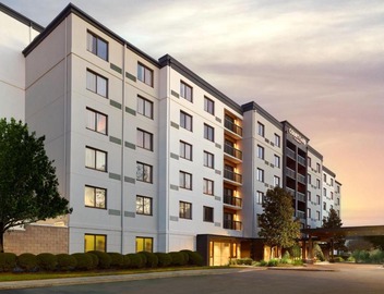 Courtyard by Marriott New Orleans Metairie 2