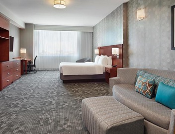 Courtyard by Marriott Ottawa East 3