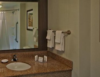 Courtyard by Marriott Providence Warwick 3