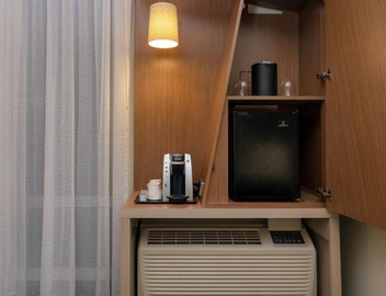 Courtyard by Marriott Savannah Airport 3