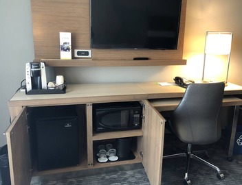 Courtyard by Marriott Toronto Airport 3