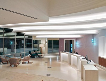 Courtyard by Marriott Marina del Rey 5