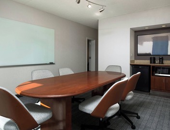 Courtyard Phoenix North by Marriott 4