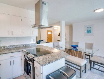 Covered Patio & Fire Pit: Centennial Condo! 4