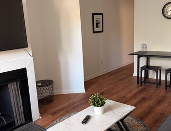 Cozy 1-bedroom apartment in vibrant DC neighborhood walkable to popular H-street 3