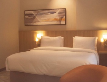 Cozy 1-bedroom hotel with AC, WiFi in charming Makkah 3