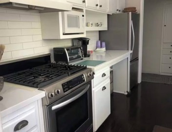 Cozy 2 bedroom on peaceful, tree lined street. Los Angeles, Culver City 3