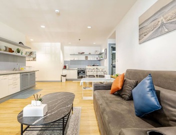 Cozy 2BR Apt in Central Bangkok 5 mins BTS 110 SQM 2
