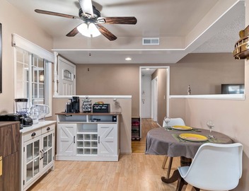 Cozy 3b2b Single house with AC in Monrovia w/backyard patio 3