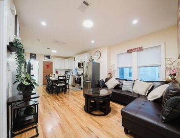Cozy 5BR Milton Home Pet-Friendly near I-93 & Blue Hills 14-2 5