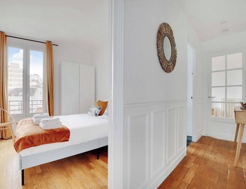 Cozy Apartment 2Bdr/4P - in the Heart of Suresnes 3