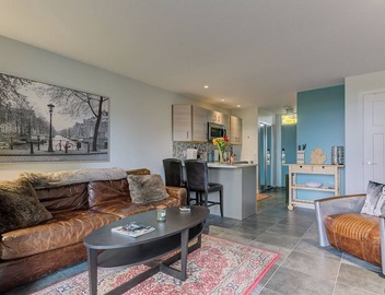 ☀ Cozy Aviation ✈ Style Lake View Condo @ The Shores 4