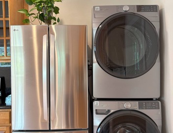 Cozy & Clean 2-bedroom house in marvelous Pasadena with HVAC 2