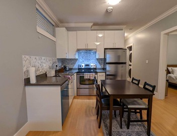 Cozy Home with New Furniture! Steps away from Downtown/UBC/Airport/Richmond 2