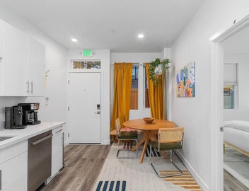 Cozy Oasis in the heart of Capitol Hill 2