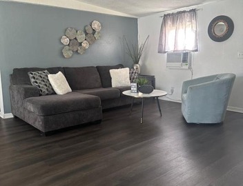COZY & PRIVATE 10 MINUTES WAY FROM THE ORLANDO AIRPORT 3