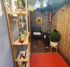 Cozy Private Room & Bath Central Location LA 2