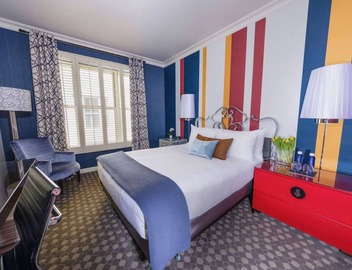 Cozy Room in SF Downtown near Union Square – Modern Amenities & Italian Cuisine 3