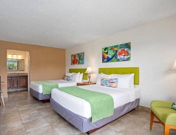 Cozy Room with 2 DBL Beds, Pool in Park Royal Orlando 2