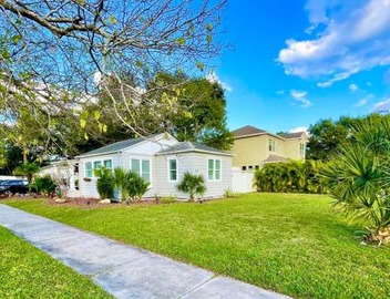 Cozy sanctuary minutes from the bay and beaches 3