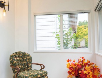 Cozy Spacious House next to UBC 5
