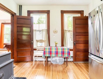 Cozy Studio in Downtown Freeport 4