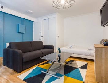 Cozy Studio in the Heart of Paris 5