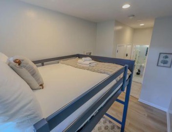 Cozy Studio South End 5