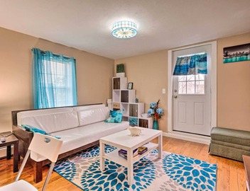 Cozy Third-Story Apartment in Dtwn Brockton! 5