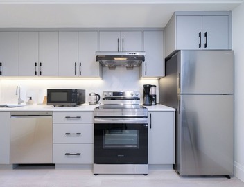 Cozy Vancouver Kerrisdale Suite mins to YVR/UBC 3