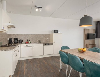 Cozy Volendam Getaway 3