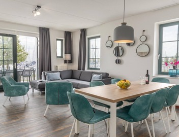 Cozy Volendam Getaway 4