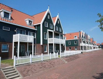 Cozy Volendam Getaway 5