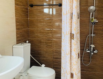 Crown Hotel 4