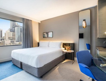 Crowne Plaza Melbourne by IHG 4