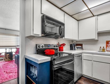 Culver City Manor - Entire 2-Bedroom Condo in Near LAX and SoFi Stadium 4